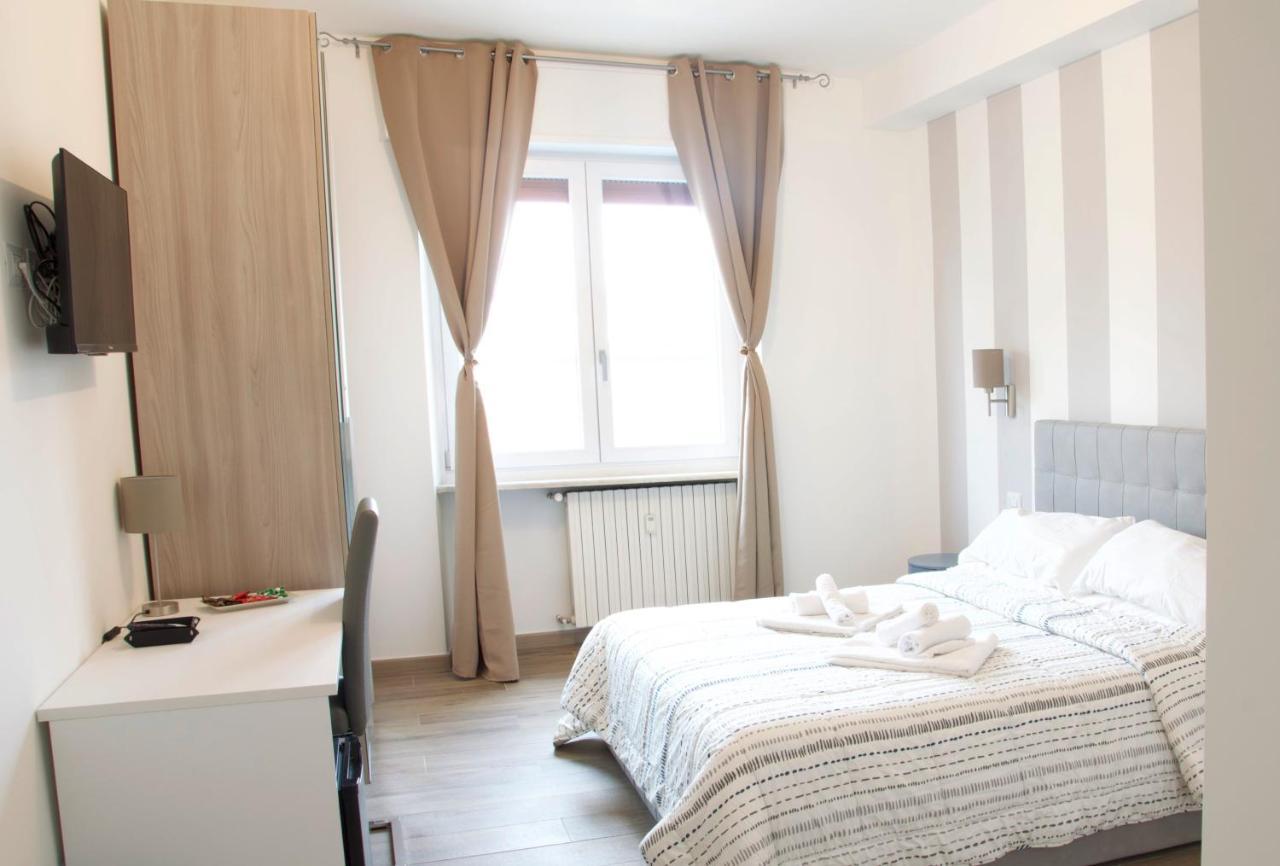 Minerva Rooms Pavia Eksteriør bilde